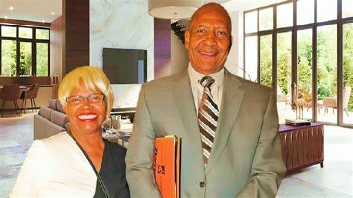 Alex English Net Worth
