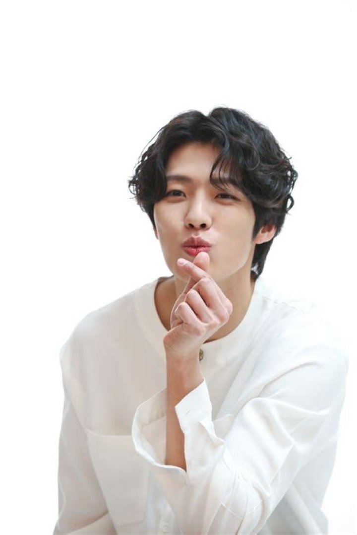 Lee Sung-yeol Lee Sung-yeol