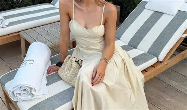 Lydia Tomlinson Net Worth 2024