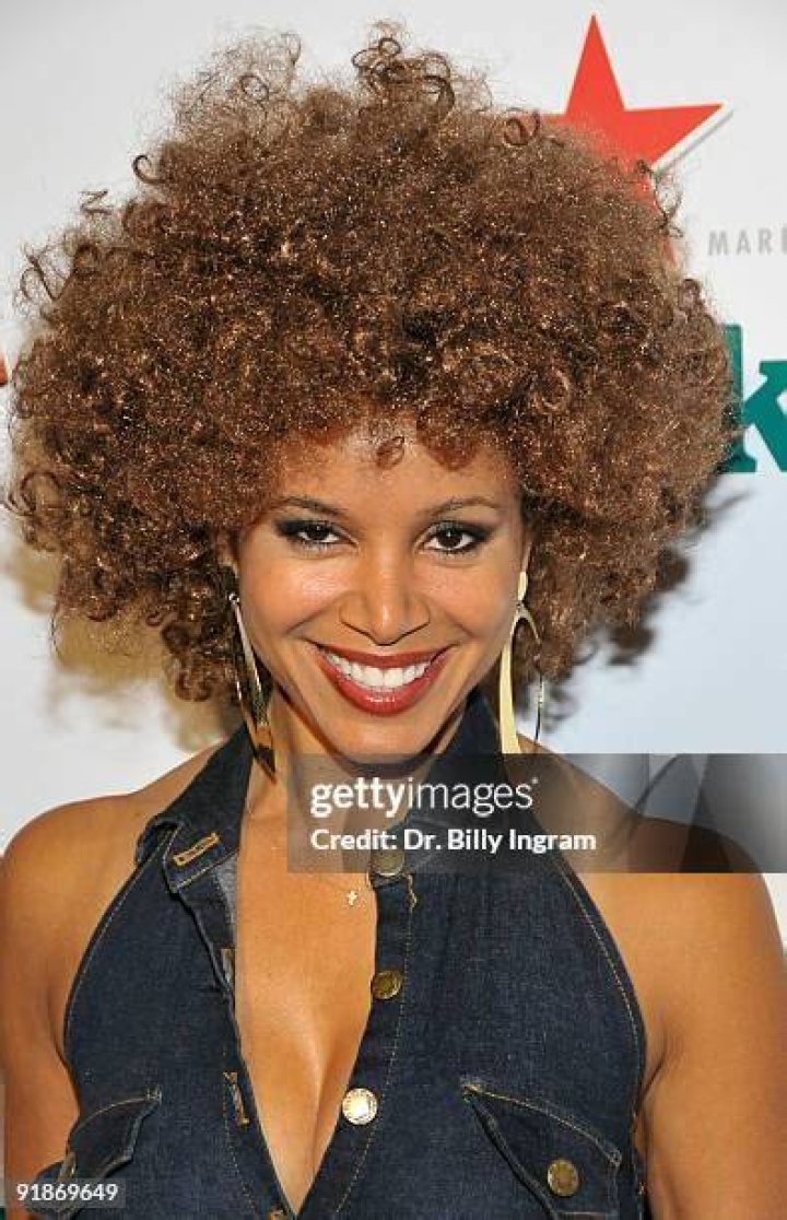 Mari Morrow Net Worth 2024