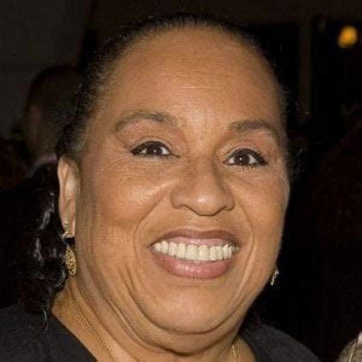 Roz Ryan Net Worth 2024
