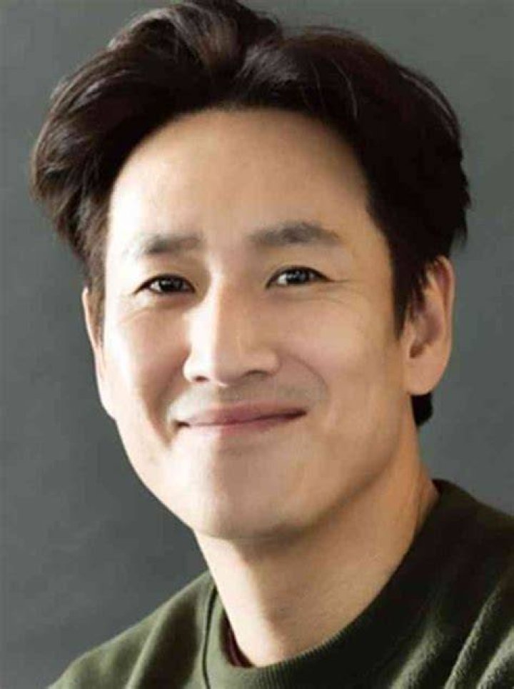 Sun-kyun Lee Net Worth