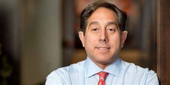 Warren Lichtenstein Net Worth 2024