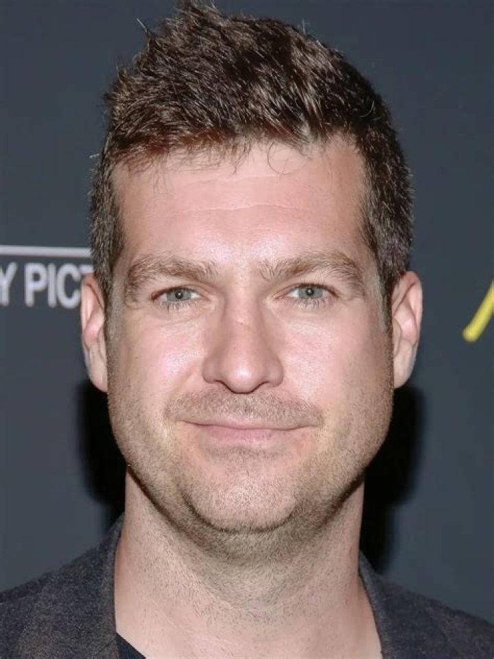 Zachary Bennett Net Worth